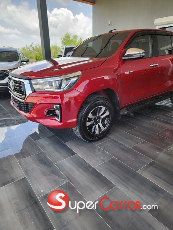 2020 Toyota Hilux SRV