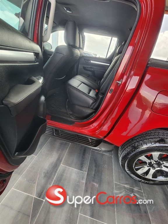 2020 Toyota Hilux SRV — foto 12 / 12
