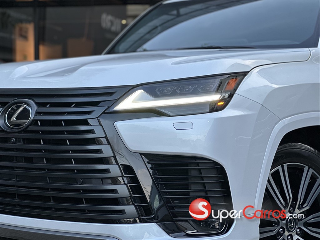 2023 Lexus LX 600 Luxury — foto 2 / 12