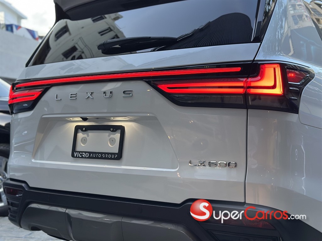 2023 Lexus LX 600 Luxury — foto 6 / 12