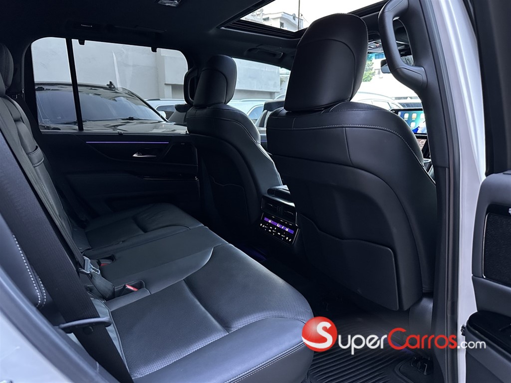 2023 Lexus LX 600 Luxury — foto 7 / 12
