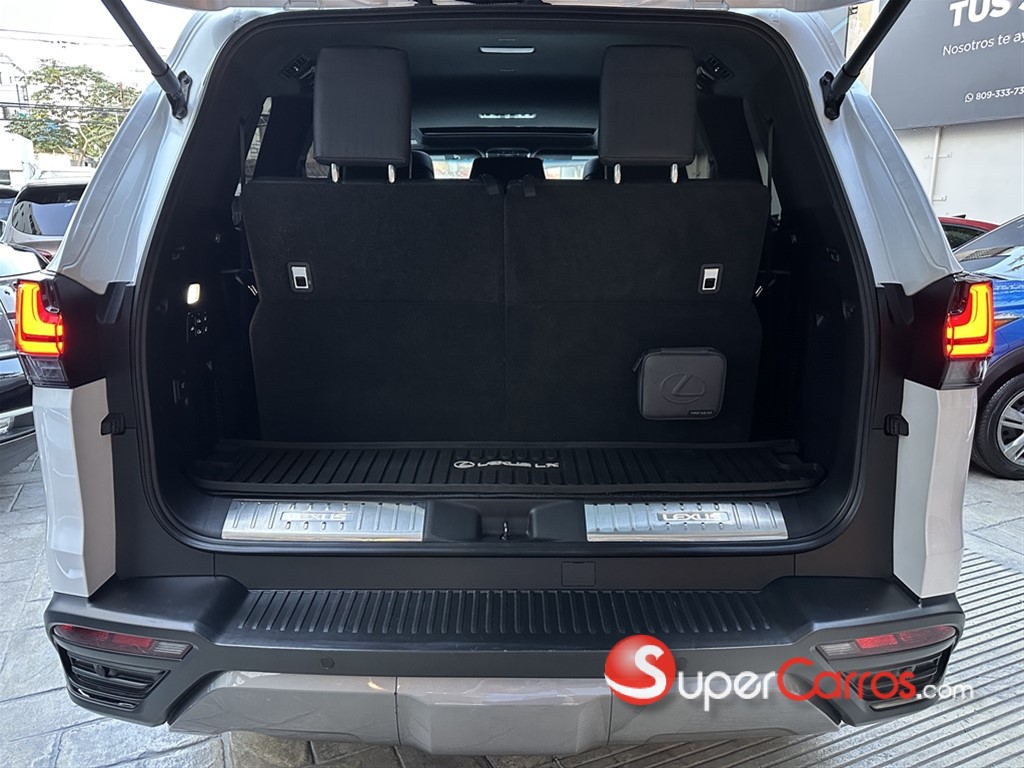 2023 Lexus LX 600 Luxury — foto 11 / 12