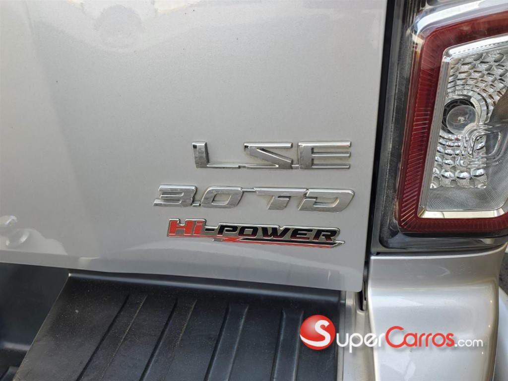 2023 Isuzu DMAX LSE — foto 11 / 12