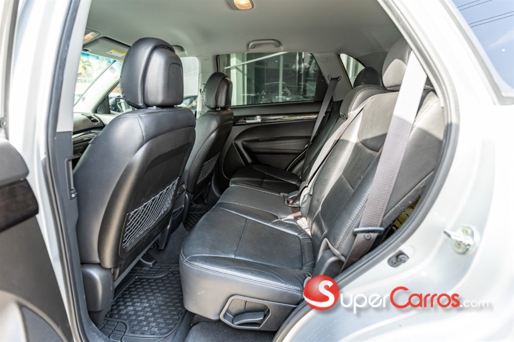 2015 Kia Sorento — foto 9 / 10
