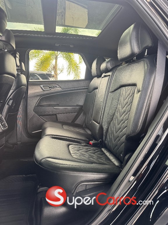 2023 Kia Sportage X-LINE — foto 8 / 10