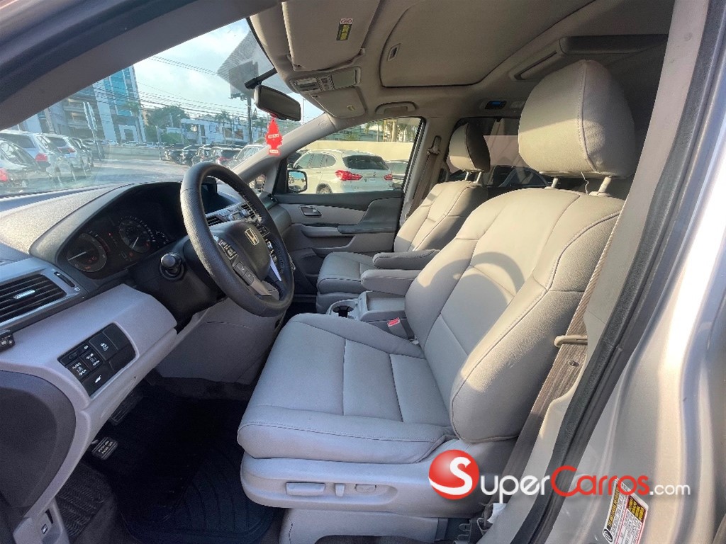 2012 Honda Odyssey EXL — foto 3 / 5