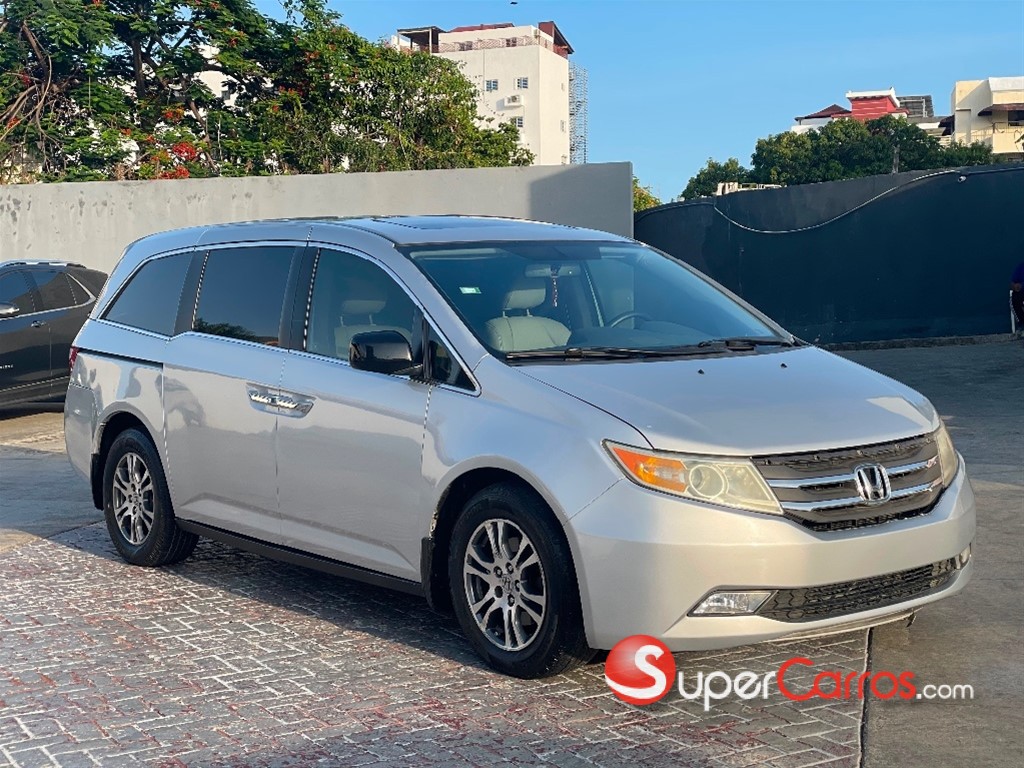 2012 Honda Odyssey EXL — foto 4 / 5