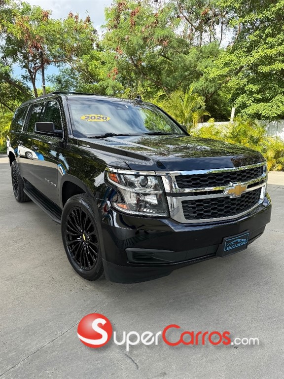 2020 Chevrolet Suburban LT — foto 2 / 12