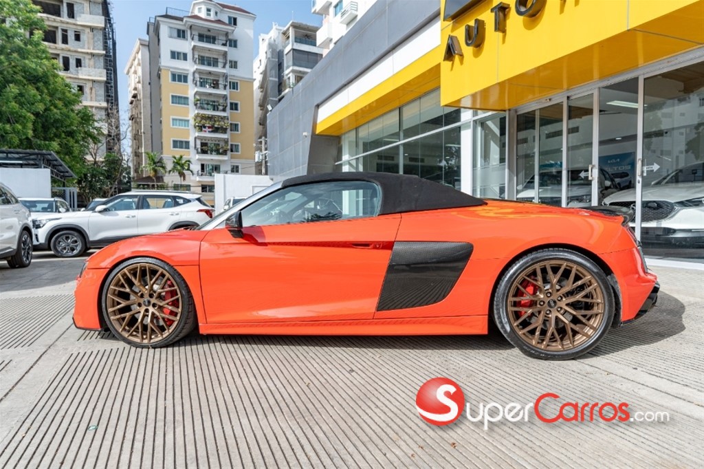 2018 Audi R8 V10 Spyder — foto 2 / 9