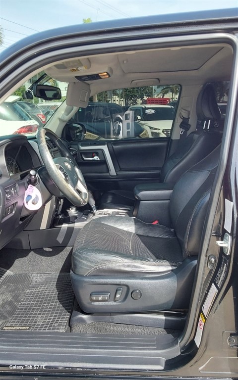 2015 Toyota 4 Runner Limited — foto 5 / 7