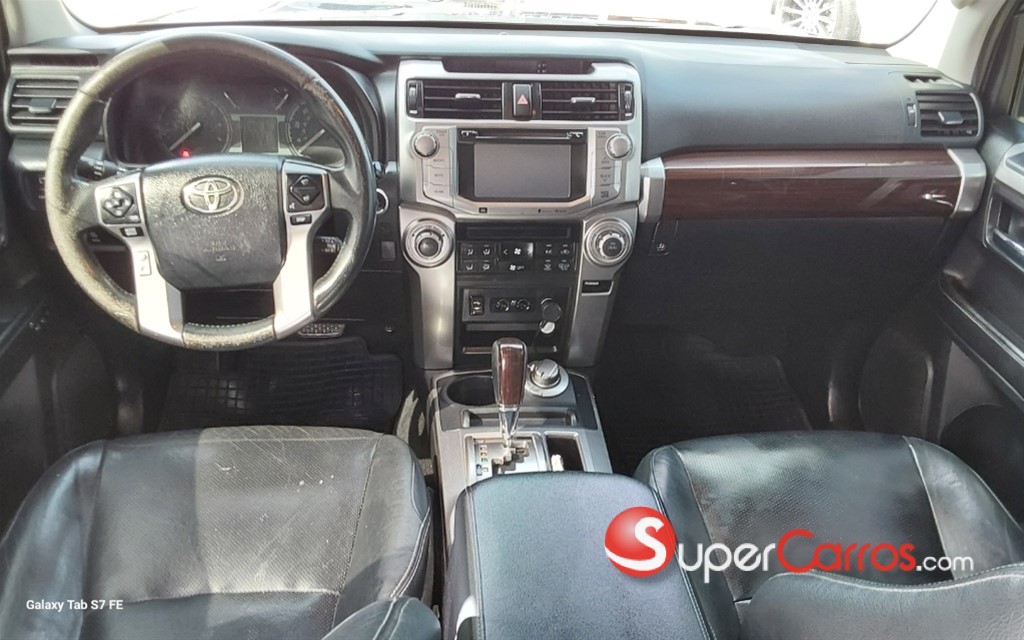 2015 Toyota 4 Runner Limited — foto 6 / 7