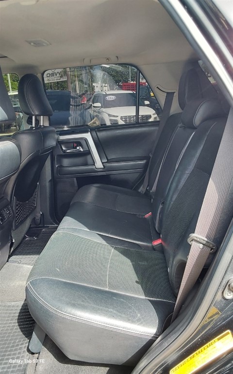 2015 Toyota 4 Runner Limited — foto 7 / 7