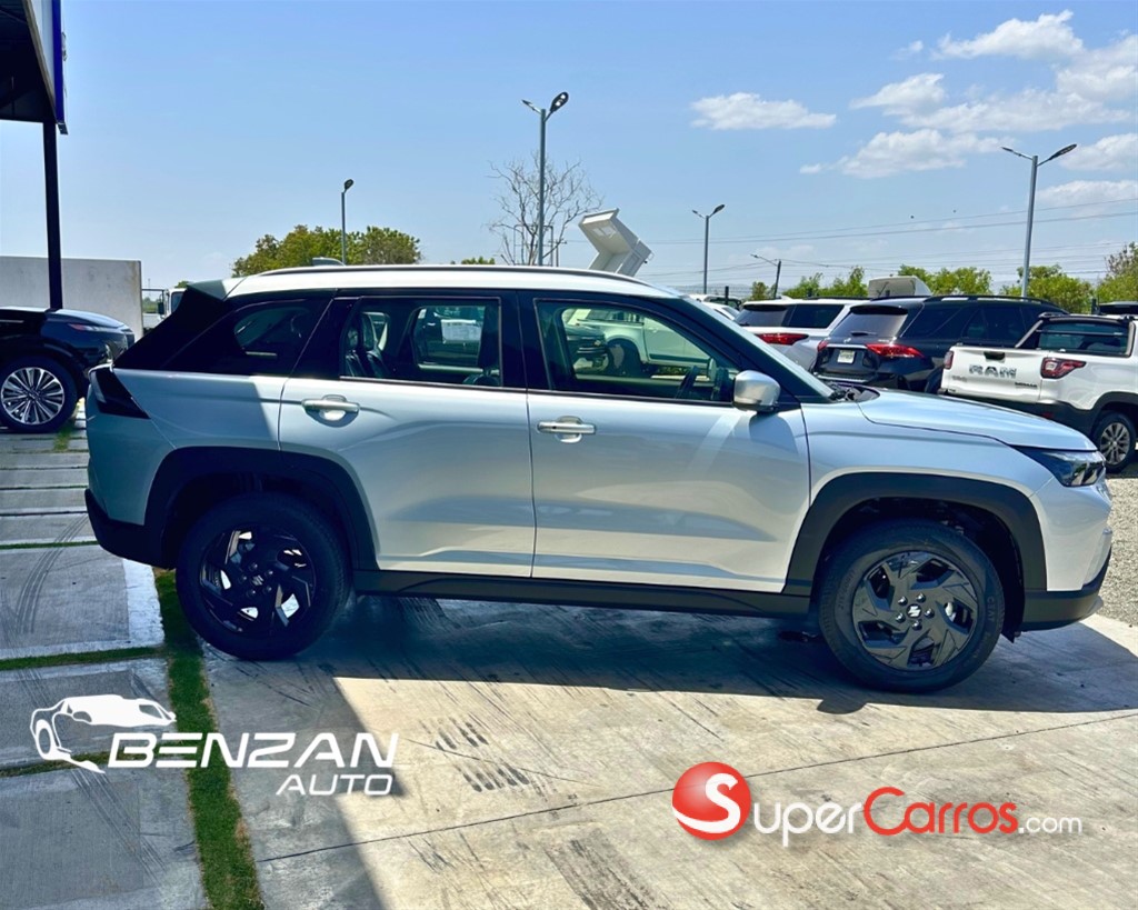 2027 Suzuki Vitara A-Cross GLX 2WD — foto 4 / 9