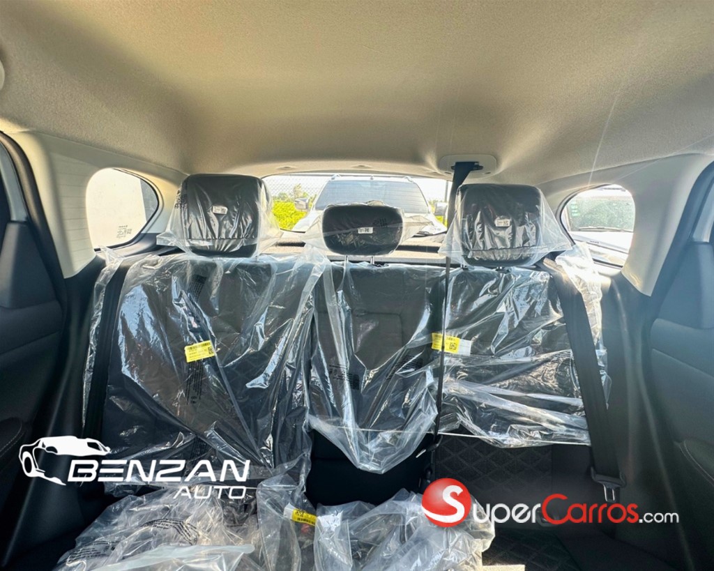2027 Suzuki Vitara A-Cross GLX 2WD — foto 5 / 9