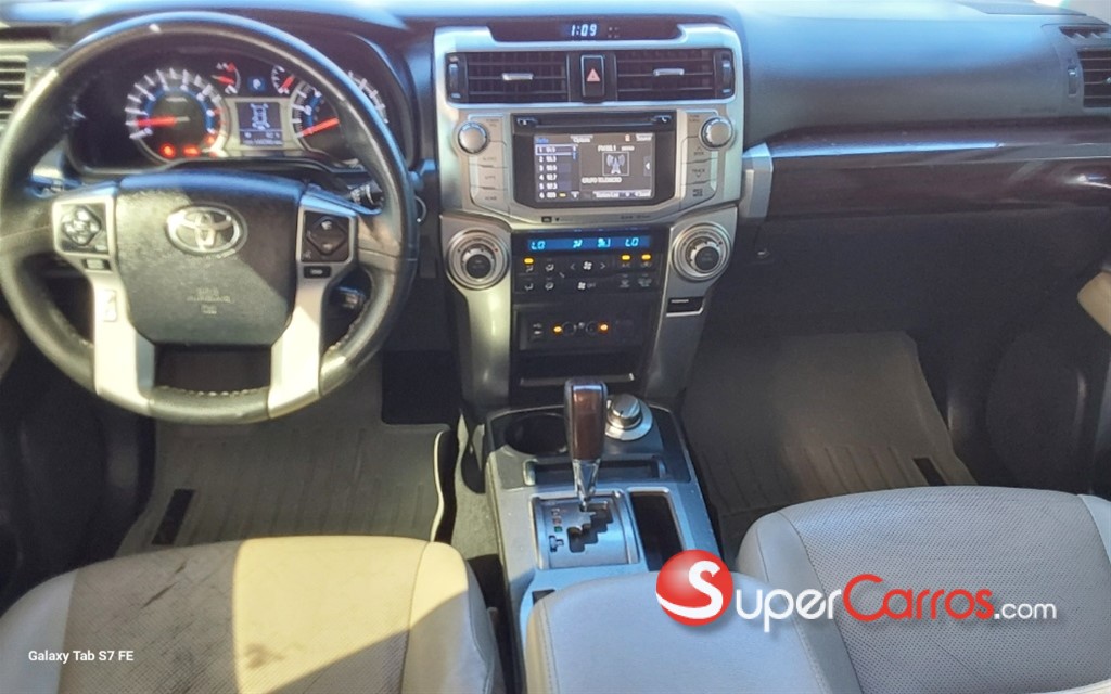 2014 Toyota 4 Runner Limited — foto 7 / 10