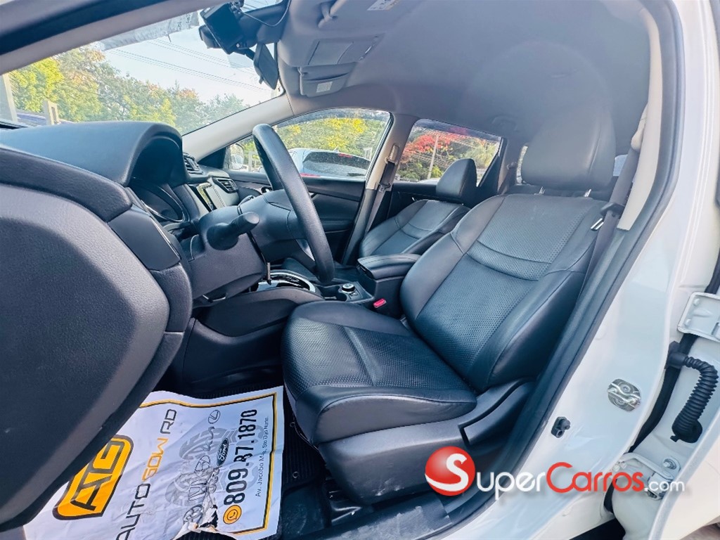 2020 Nissan X-Trail — foto 8 / 12