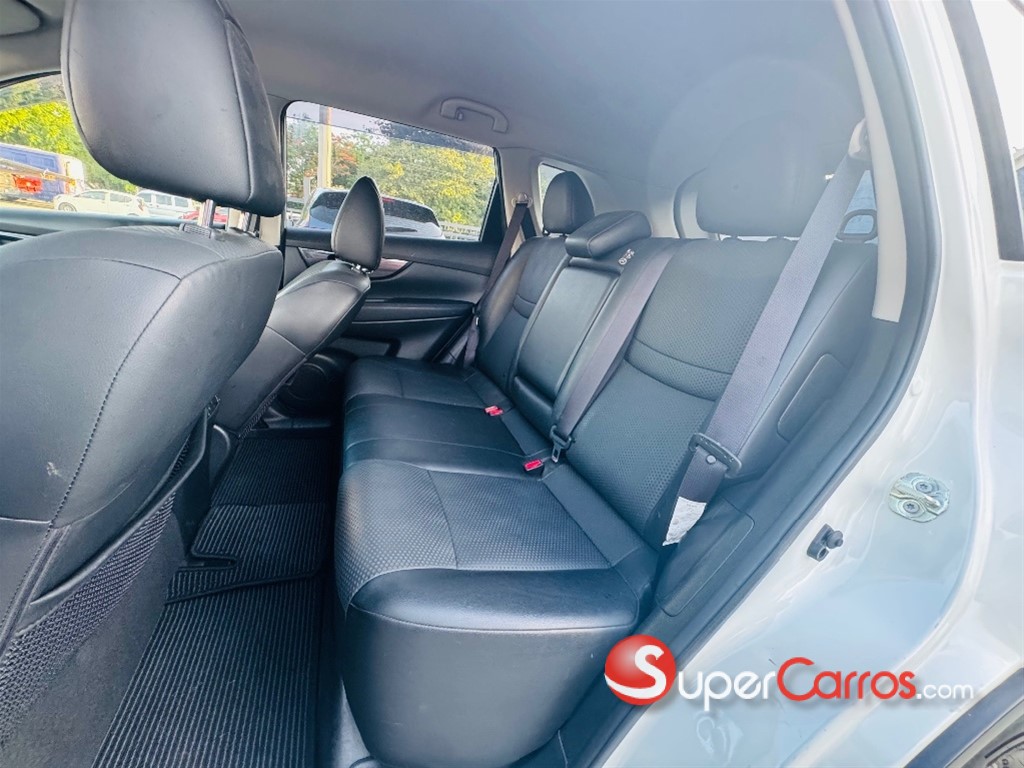 2020 Nissan X-Trail — foto 9 / 12