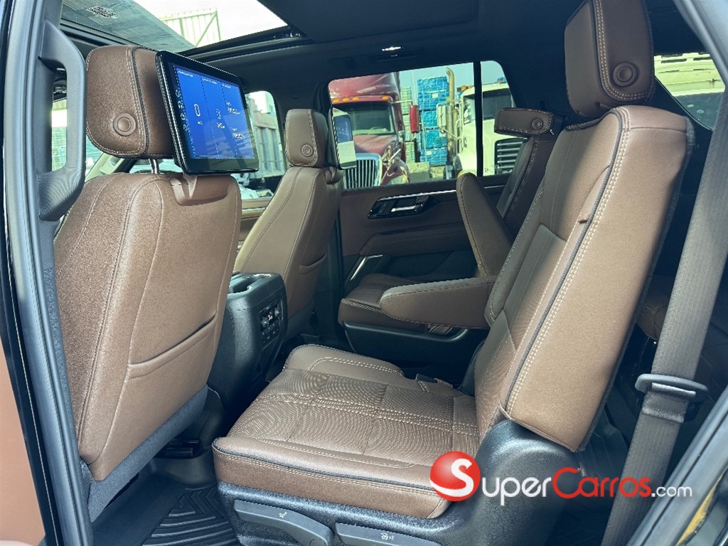 2025 Chevrolet Tahoe Highcountry — foto 8 / 11