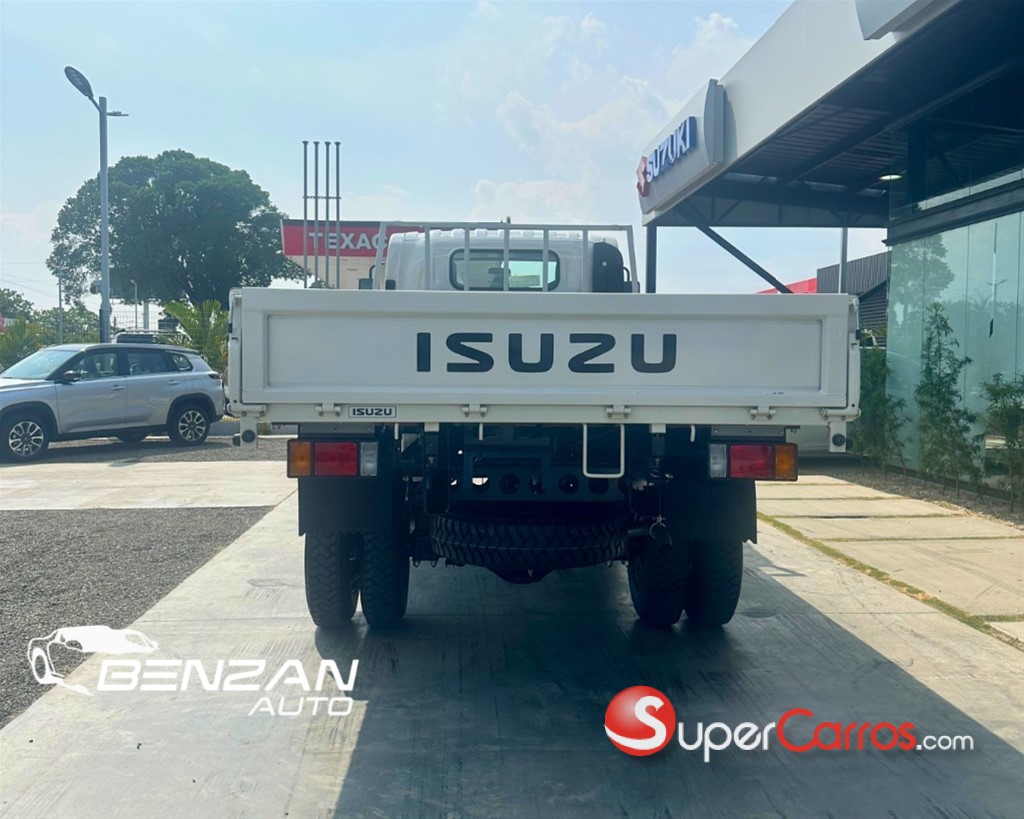 2027 Isuzu NPS 14 Pies — foto 3 / 8