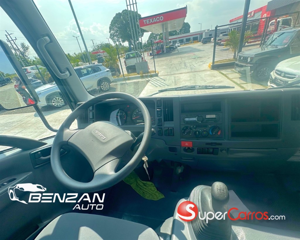 2027 Isuzu NPS 14 Pies — foto 8 / 8