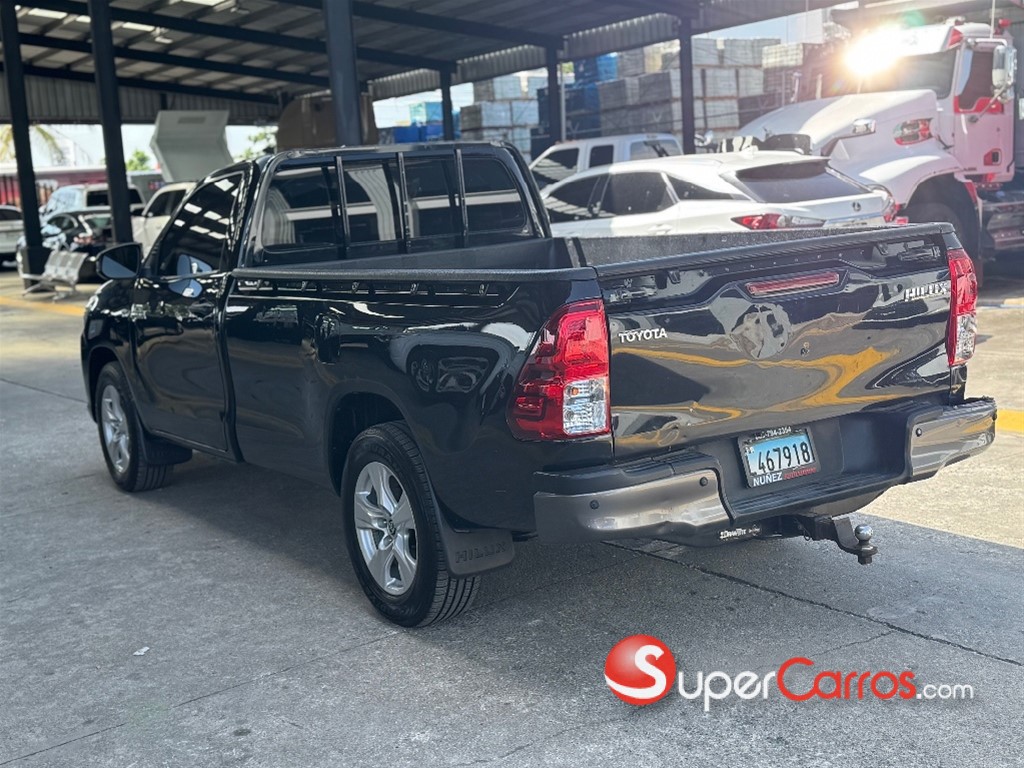 2023 Toyota Hilux — foto 6 / 9