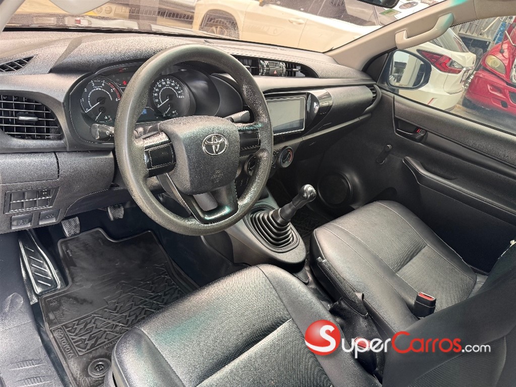 2023 Toyota Hilux — foto 8 / 9