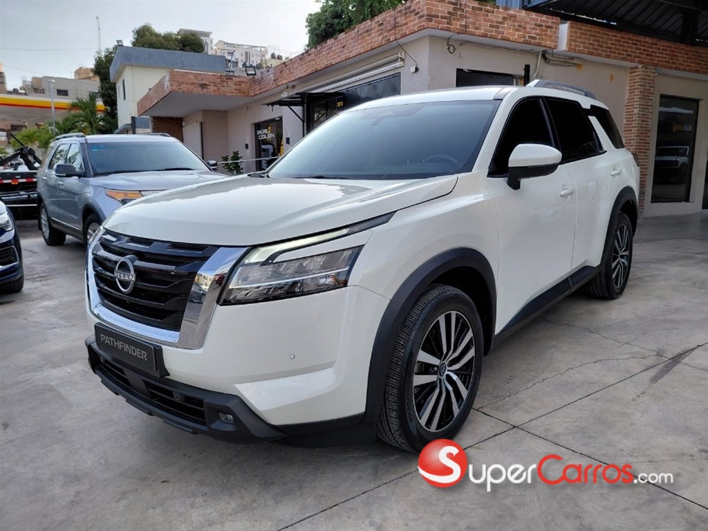 2023 Nissan Pathfinder Advance — foto 2 / 11