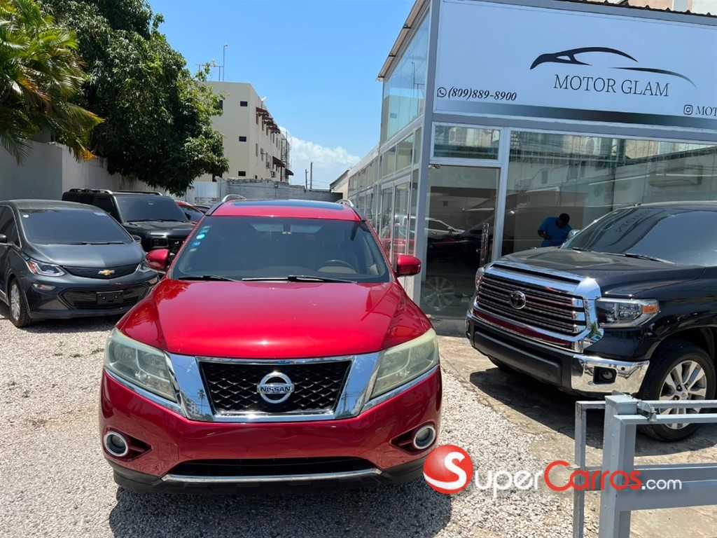 2015 Nissan Pathfinder — foto 2 / 12