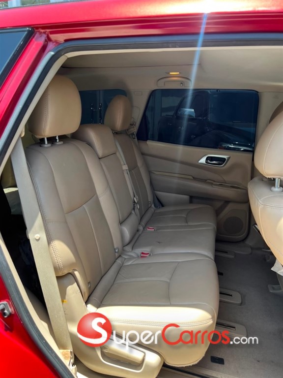 2015 Nissan Pathfinder — foto 4 / 12