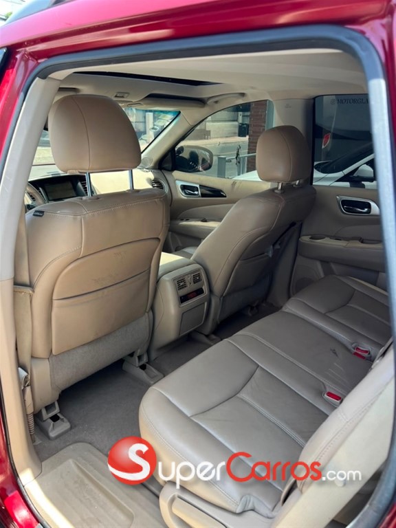 2015 Nissan Pathfinder — foto 5 / 12