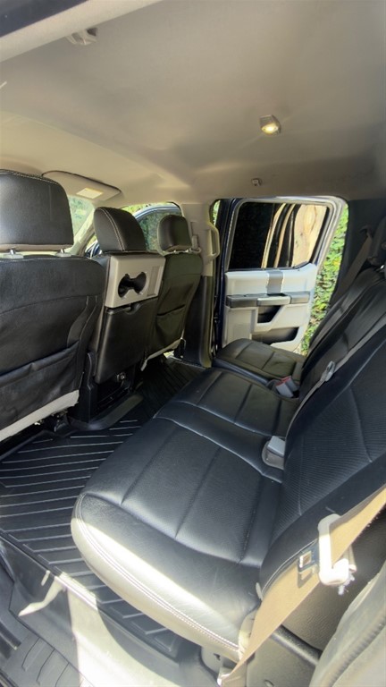 2016 Ford F 150 XLT — foto 6 / 12