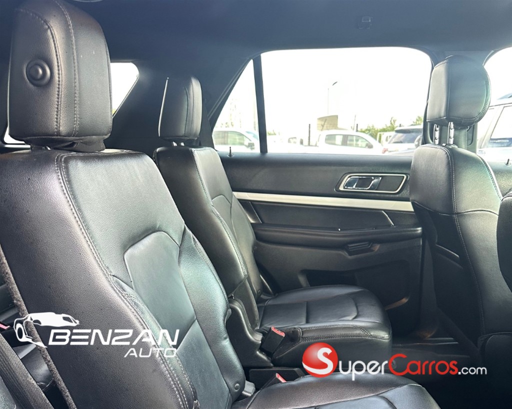 2016 Ford Explorer XLT — foto 5 / 10