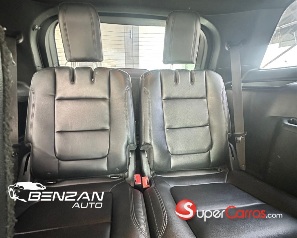2016 Ford Explorer XLT — foto 6 / 10