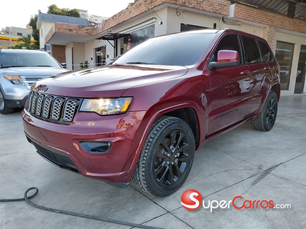 2019 Jeep Grand Cherokee Laredo 4x4 — foto 2 / 10