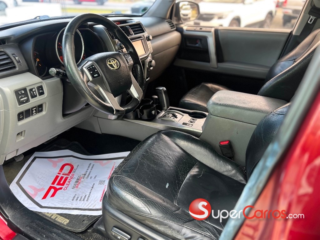 2012 Toyota 4 Runner SR5 — foto 7 / 10