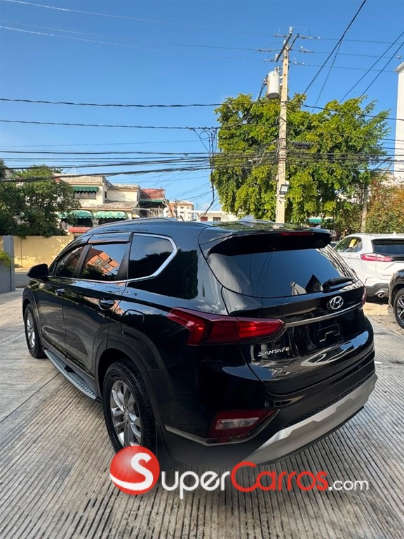 2019 Hyundai Santa Fe — foto 2 / 9