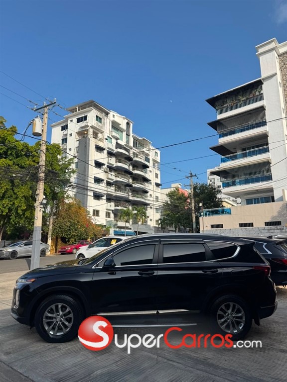 2019 Hyundai Santa Fe — foto 3 / 9