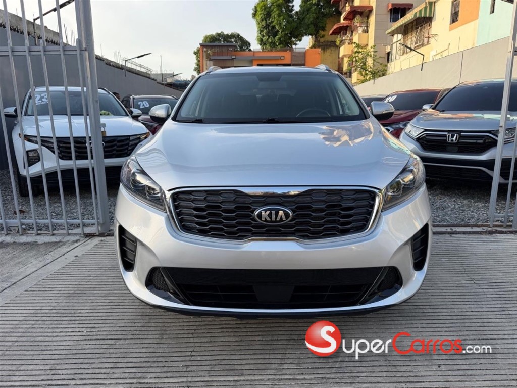 2020 Kia Sorento LX — foto 2 / 11