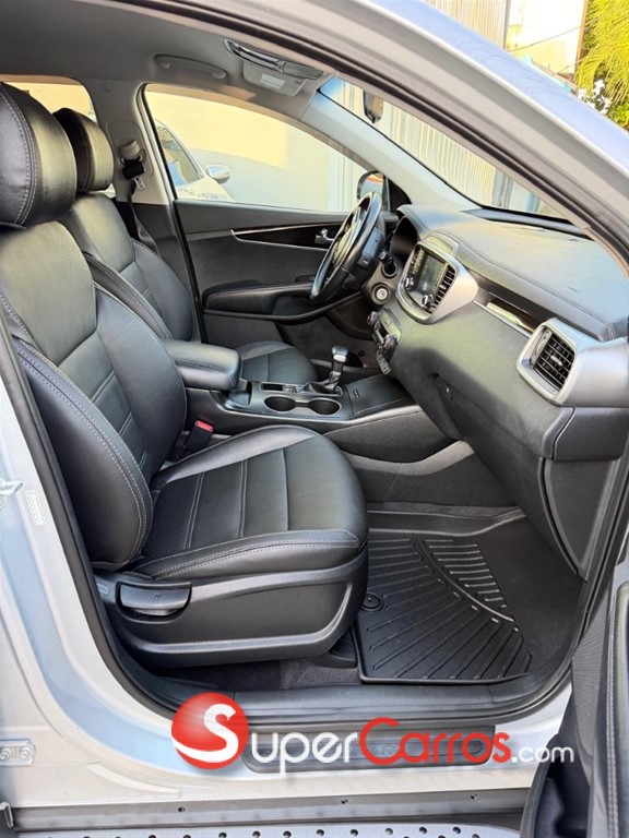 2020 Kia Sorento LX — foto 10 / 11