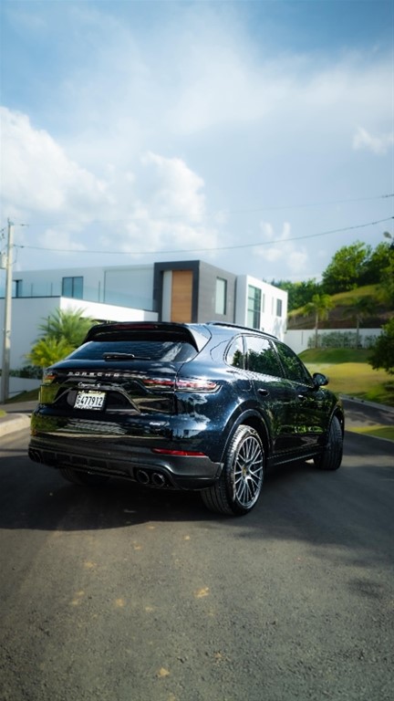 2019 Porsche Cayenne S — foto 3 / 6