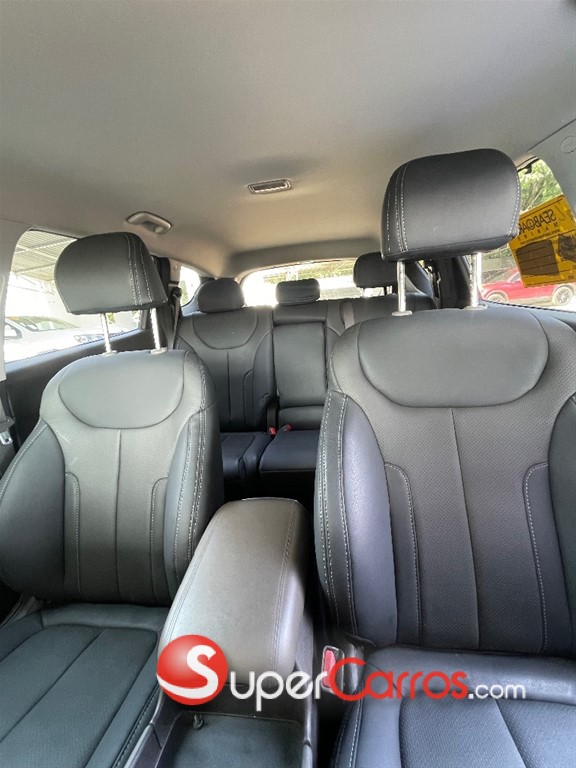 2020 Hyundai Santa Fe — foto 10 / 12
