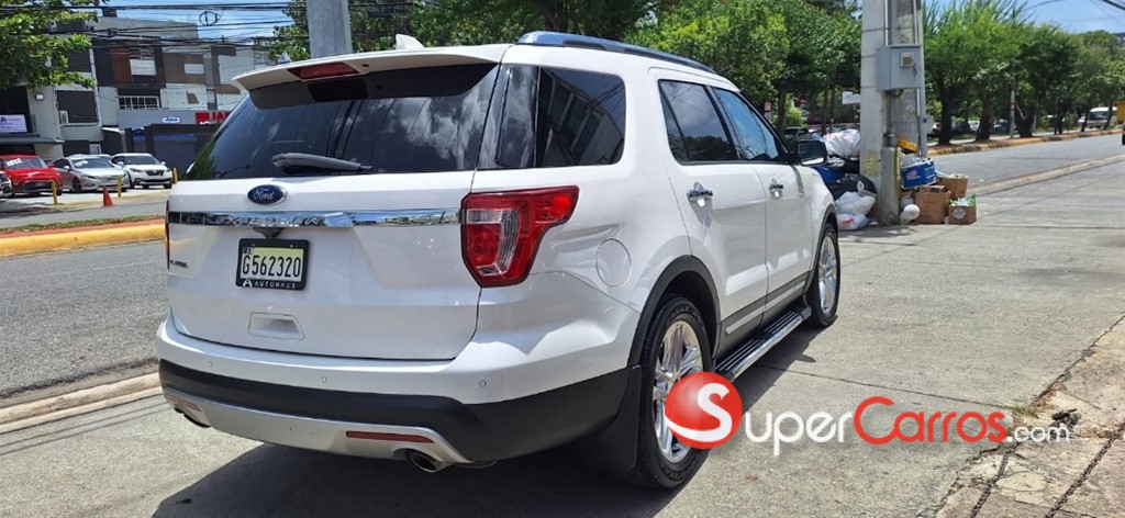 2017 Ford Explorer Limited — foto 4 / 9