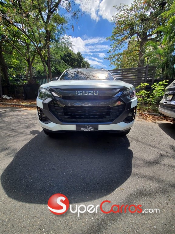 2025 Isuzu DMAX LSE — foto 2 / 11
