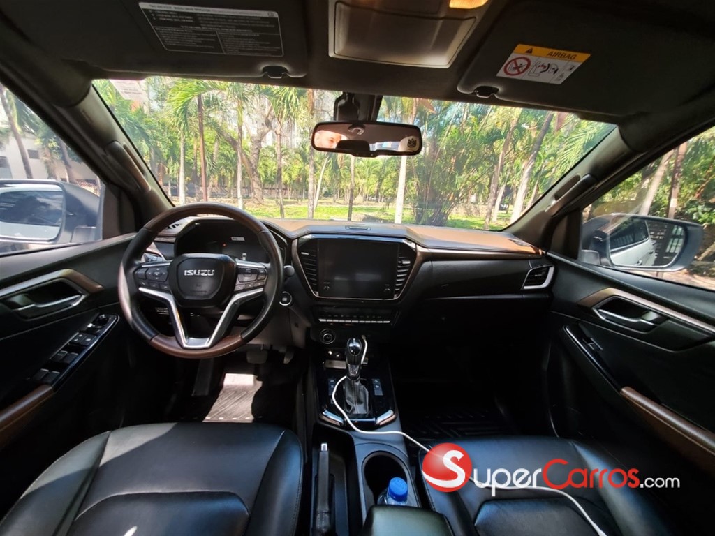 2025 Isuzu DMAX LSE — foto 10 / 11