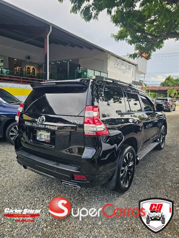 2015 Toyota Land Cruiser VXL — foto 2 / 10