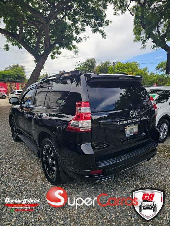 2015 Toyota Land Cruiser VXL — foto 3 / 10