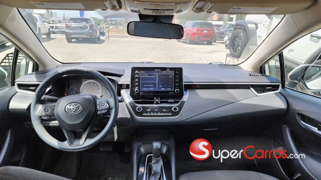 2020 Toyota Corolla LE — foto 9 / 12