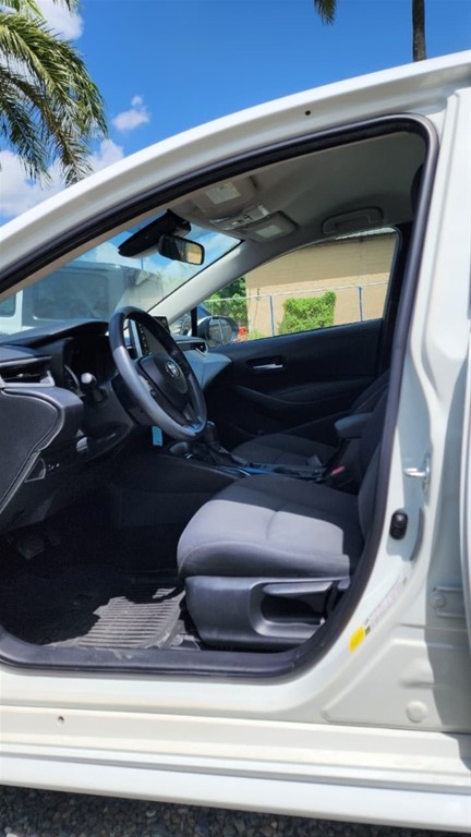 2020 Toyota Corolla LE — foto 11 / 12