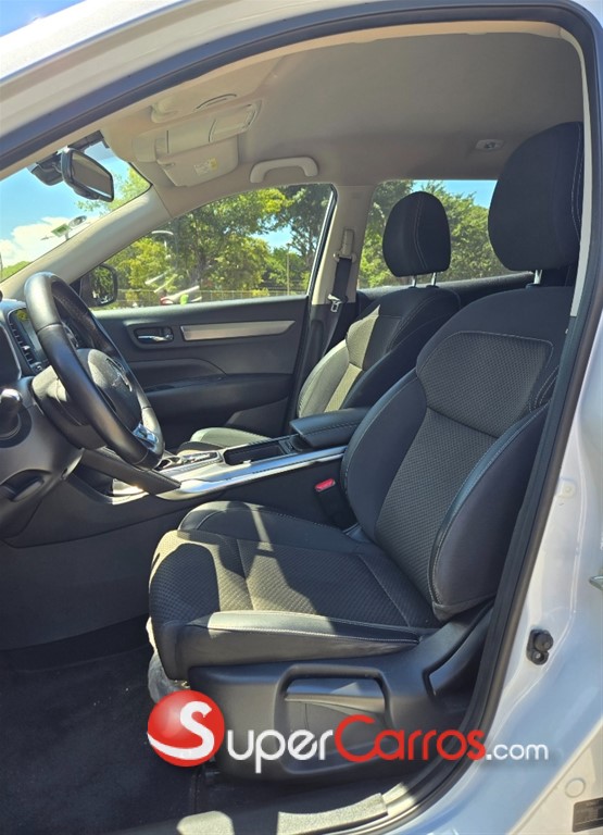 2020 Renault Koleos Zen — foto 7 / 12