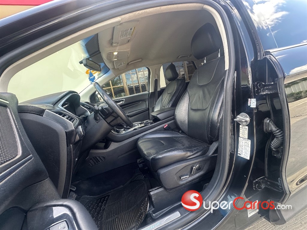 2016 Ford EDGE Titanium — foto 7 / 9